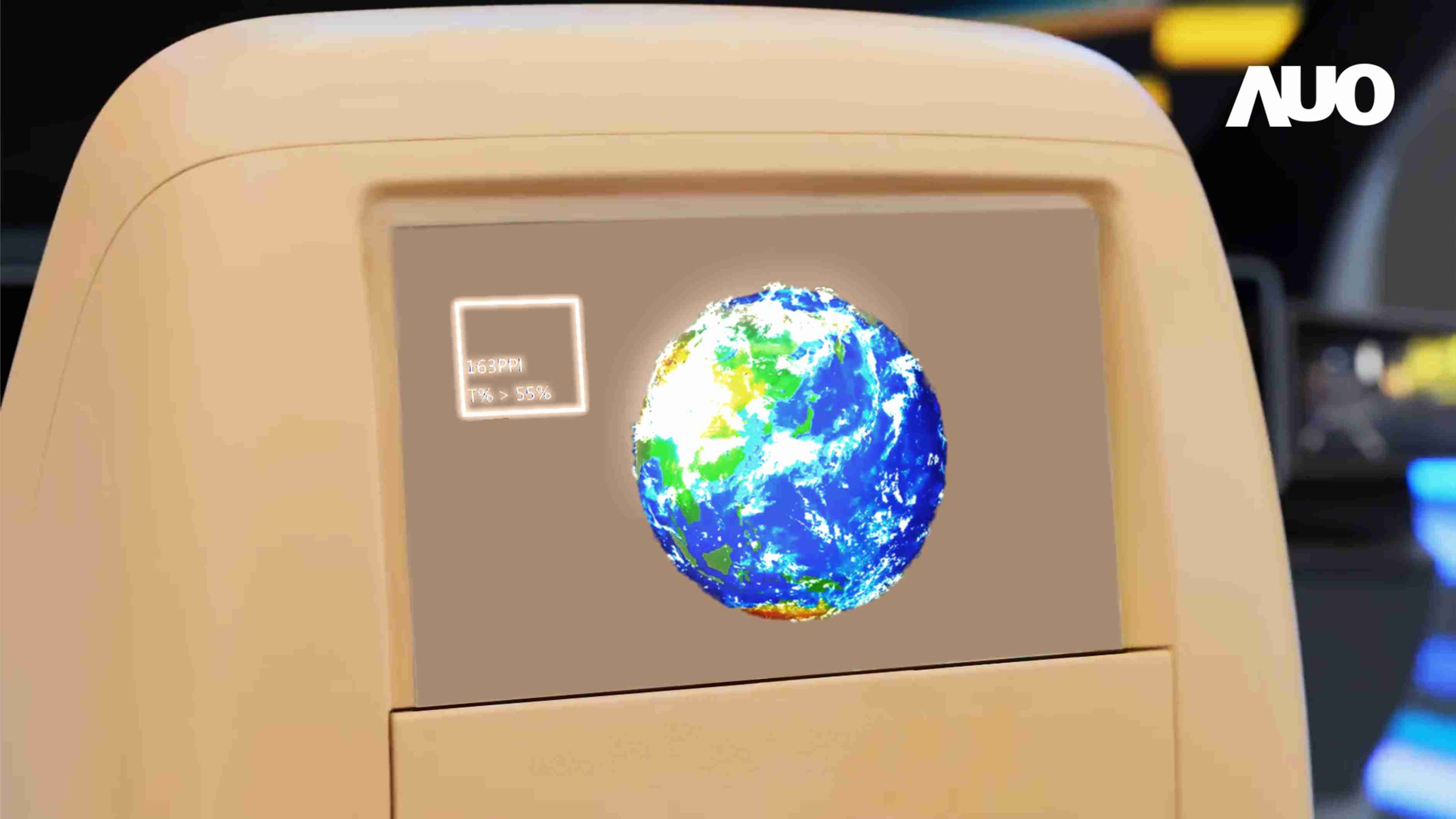 尊时凯龙突破设计与制程挑战，，，推出全球最高分辨率163ppi的13.5吋透明Micro LED面板，，并积极布局智能车市场，，，，以期拓展透明显示应用的可能性